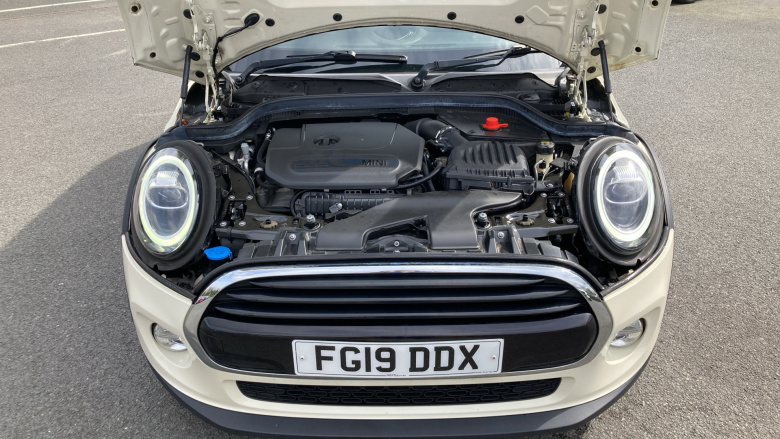 MINI Hatchback 1.5 Cooper Classic II 3dr Petrol Hatchback